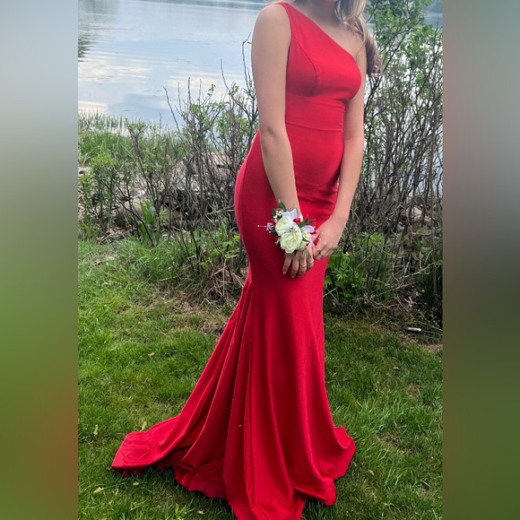 Sherri Hill Prom Dress - Picture 3 of 3